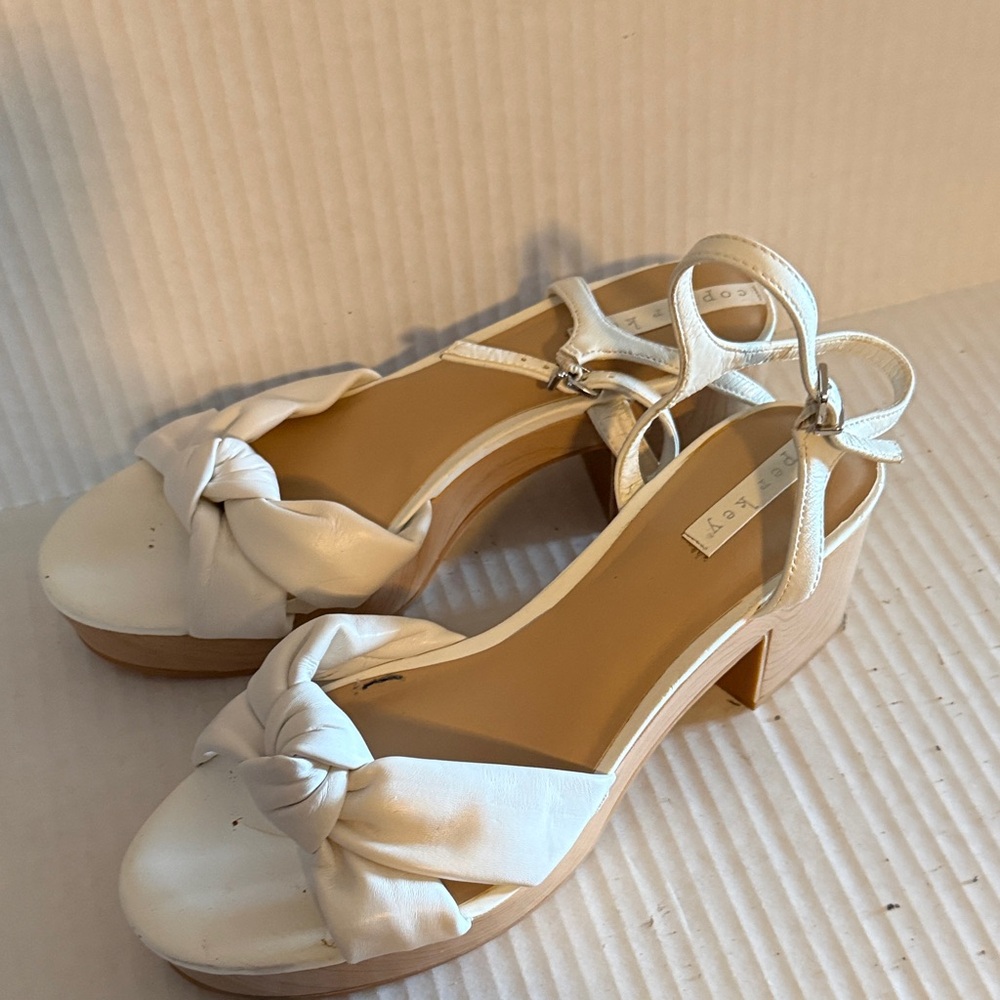 LOFT Cream Knot Sandals